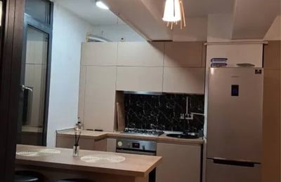 Аренда комфортных 2-комнатных апартаментов с гардеробной, 62 м², Констанца, Румыния